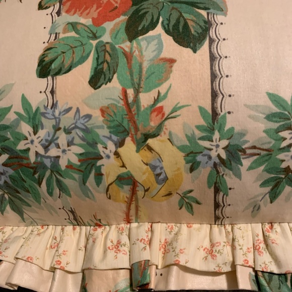 Professionally Custom made Standard Size Shams with 1930's antique Chintz - Picture 8 of 11